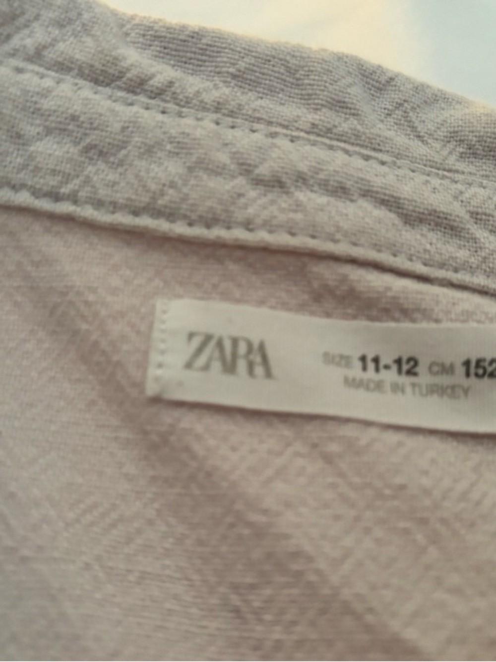 Women’s Zara Light Gray Textured Button-Up Shirt - Picture 9 of 11